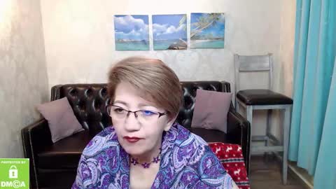 Snapshot of lady_sexy_di chatting on 01-16-26, 11:47 Diana online show from 01-16-26, 11:47