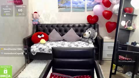 Snapshot of lady_sexy_di chatting on 02-13-26, 08:38 Diana online show from 02-13-26, 08:38