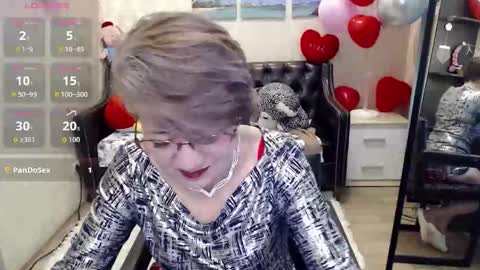 Snapshot of lady_sexy_di chatting on 02-20-26, 01:22 Diana online show from 02-20-26, 01:22