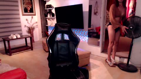 M MMY online show from 01-23-25, 06:03