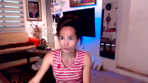 M MMY online show from 09-23-25, 07:22