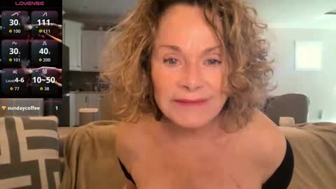 Snapshot of ladybabs chatting on 07-05-26, 12:12 Ladybabs online show from 07-05-26, 12:12