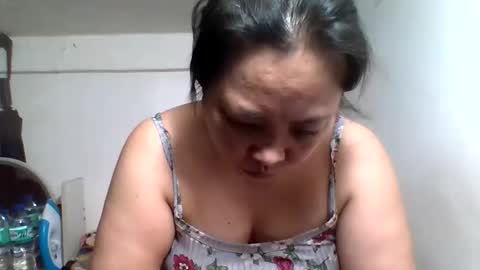 ladybignipples4u online show from 04-22-26, 10:50