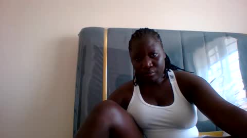 lindah32 online show from 12-26-24, 11:43