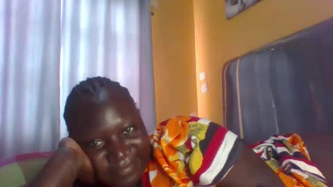 lindah32 online show from 11-23-25, 10:37