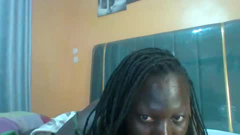 lindah32 online show from 03-18-26, 02:04