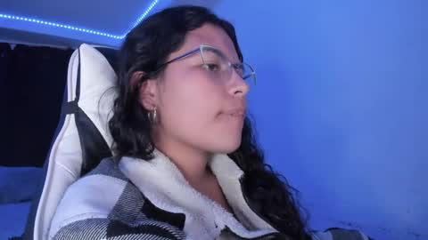  Lady  online show from 01-26-25, 09:29