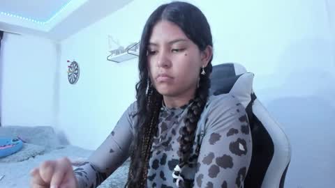  Lady  online show from 02-04-25, 04:05