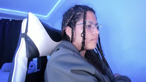  Lady  online show from 02-18-25, 06:15