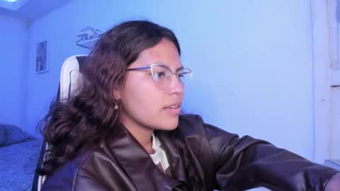  Lady  online show from 01-15-26, 04:50