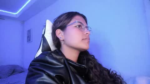  Lady  online show from 02-05-26, 02:05