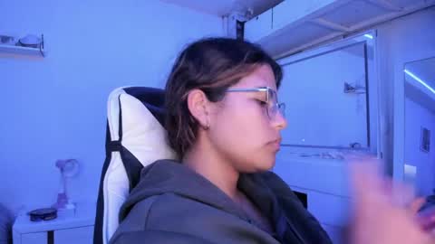  Lady  online show from 05-20-26, 03:02