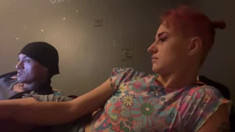 Snapshot of ladybug9097 chatting on 12-18-24, 06:21 RockStar Couple online show from 12-18-24, 06:21