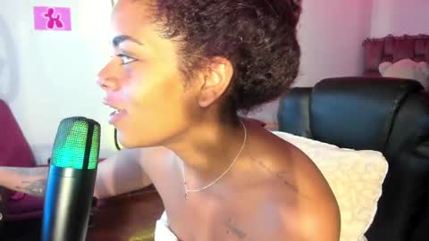 Snapshot of ladydanniela chatting on 12-28-24, 09:31 leidy daniela online show from 12-28-24, 09:31