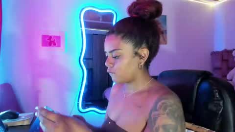 Snapshot of ladydanniela chatting on 02-27-25, 01:38 leidy daniela online show from 02-27-25, 01:38