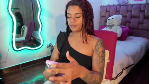 Snapshot of ladydanniela chatting on 03-04-25, 06:58 leidy daniela online show from 03-04-25, 06:58