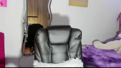 Snapshot of ladydanniela chatting on 09-14-25, 01:05 leidy daniela online show from 09-14-25, 01:05