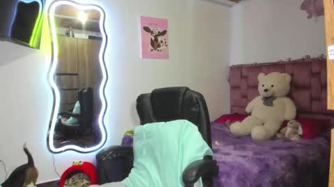 Snapshot of ladydanniela chatting on 02-08-26, 08:29 leidy daniela online show from 02-08-26, 08:29