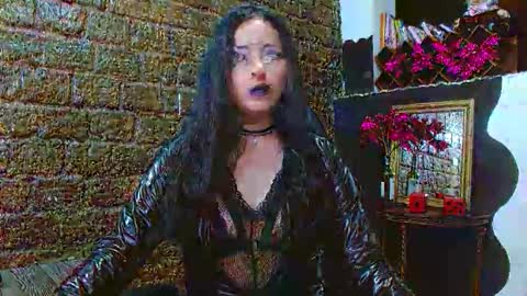 Snapshot of ladylunatikka chatting on 05-19-26, 01:56 ladylunatikka online show from 05-19-26, 01:56