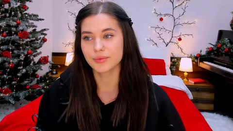 Snapshot of ladyofcandy chatting on 01-11-25, 04:46 Amelia online show from 01-11-25, 04:46
