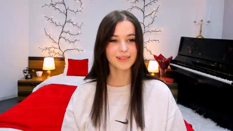 Snapshot of ladyofcandy chatting on 02-06-25, 09:28 Amelia online show from 02-06-25, 09:28