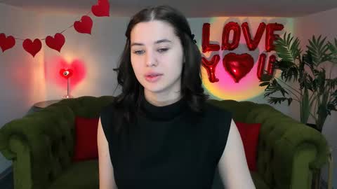 Snapshot of ladyofcandy chatting on 03-06-25, 05:46 Amelia online show from 03-06-25, 05:46