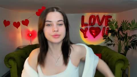 Snapshot of ladyofcandy chatting on 03-09-25, 07:37 Amelia online show from 03-09-25, 07:37