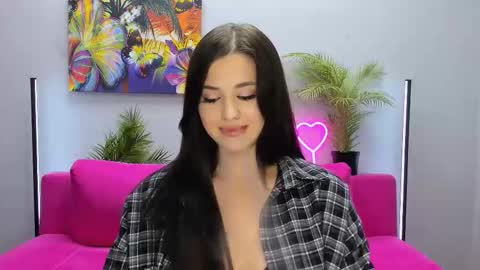 Snapshot of ladyofcandy chatting on 09-18-25, 06:21 Amelia online show from 09-18-25, 06:21