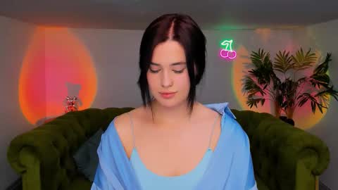 Snapshot of ladyofcandy chatting on 10-09-25, 01:20 Amelia online show from 10-09-25, 01:20