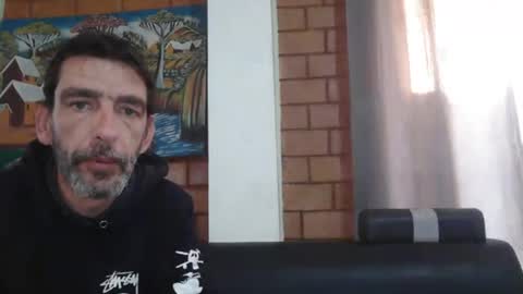 Sarah  Sam online show from 10-26-25, 01:28