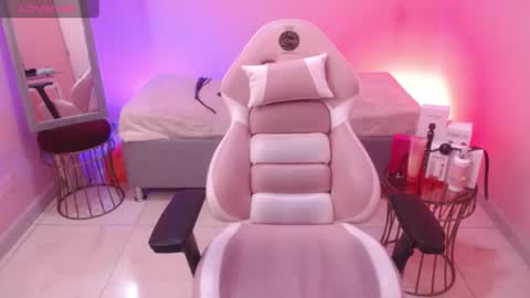 Ladywawy  online show from 10-07-25, 02:14