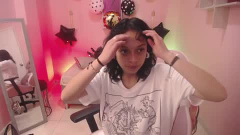 Ladywawy  online show from 10-18-25, 01:45