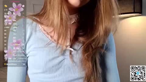 Snapshot of laenyssarael chatting on 06-08-26, 08:53 Cassie online show from 06-08-26, 08:53