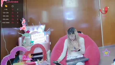 Skinnygirl online show from 04-24-26, 10:45