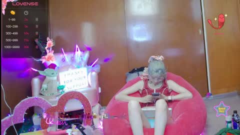Snapshot of laflakita21 chatting on 05-12-26, 11:46 Skinnygirl online show from 05-12-26, 11:46