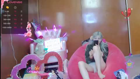 Snapshot of laflakita21 chatting on 05-15-26, 10:50 Skinnygirl online show from 05-15-26, 10:50