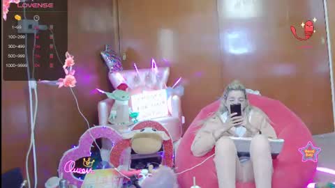 Snapshot of laflakita21 chatting on 06-13-26, 11:35 Skinnygirl online show from 06-13-26, 11:35