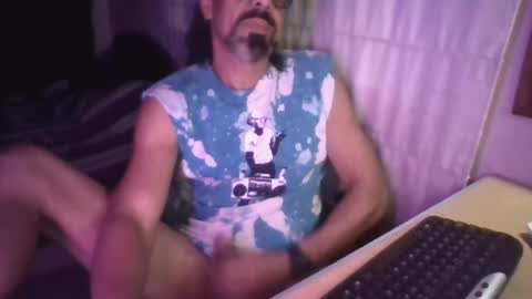 Snapshot of lagenovadura chatting on 07-17-26, 04:30 La Genova esta Dura beard boy male dick mastubate latinosexy latinohot latino glasses mature strong stronglegs online show from 07-17-26, 04:30