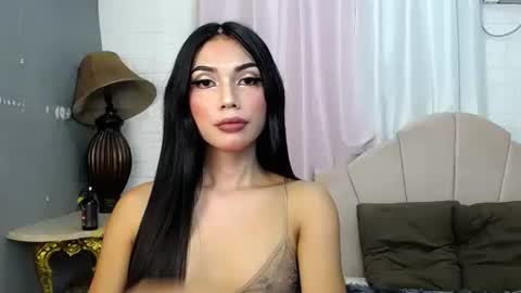 Snapshot of lahermosa_manika69 chatting on 03-12-25, 01:58 MANIKA online show from 03-12-25, 01:58