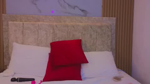 Snapshot of laiamilf chatting on 03-07-25, 12:48 laiamilf online show from 03-07-25, 12:48