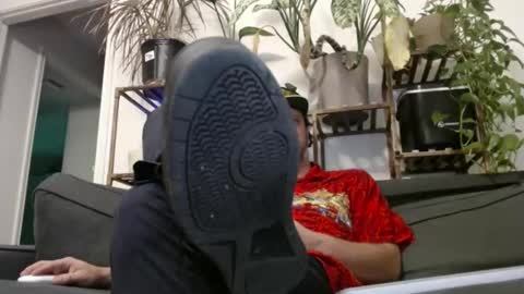 Snapshot of laidback_and_chill chatting on 12-31-24, 03:23 Rick online show from 12-31-24, 03:23