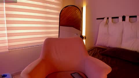 Laila  online show from 02-26-26, 01:43