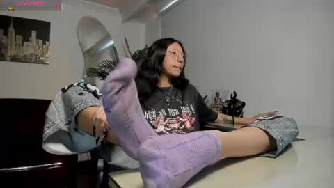 Snapshot of laila_angel chatting on 06-16-26, 07:27 laila_angel online show from 06-16-26, 07:27