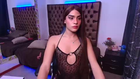 Camila online show from 05-16-26, 10:36