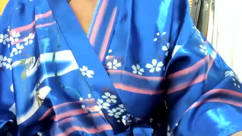 Snapshot of lailasensu chatting on 04-10-26, 03:17 LAILA online show from 04-10-26, 03:17