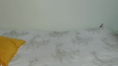 Snapshot of lakeeza chatting on 02-12-25, 11:51 ANNIE online show from 02-12-25, 11:51