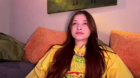 Snapshot of lakiaeskuchen chatting on 06-11-26, 08:45 Hello guys Im Ann online show from 06-11-26, 08:45