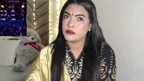 Snapshot of lakshmirani617378 chatting on 07-17-26, 12:01 Laskhmirani online show from 07-17-26, 12:01