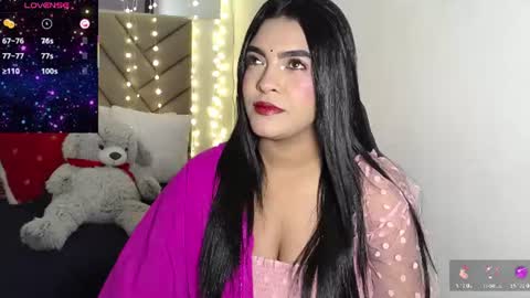 Snapshot of lakshmirani617378 chatting on 07-22-26, 11:57 Laskhmirani online show from 07-22-26, 11:57