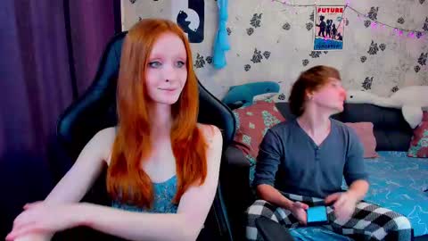 Snapshot of laksmrrr chatting on 02-24-25, 10:48 Lu  Alex online show from 02-24-25, 10:48